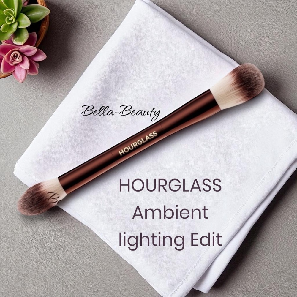 HOURGLASS Ambient Lighting Edit Brush ~NEW~ No Box - Picture 2 of 7